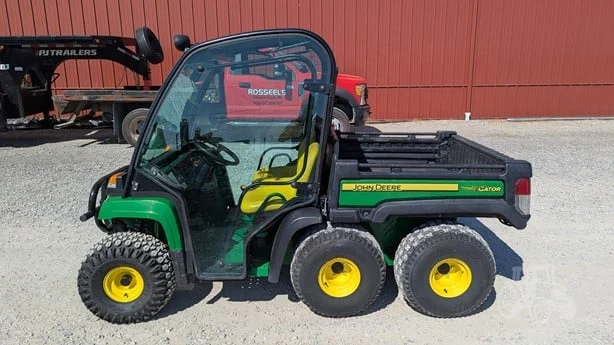 2014 John Deere Gator TH 4×4 Utility Cart For Sale - Image 2