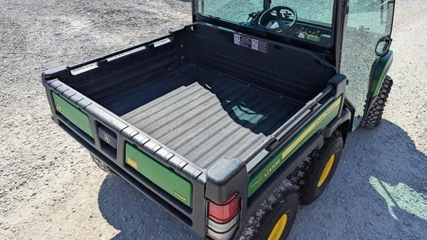 2014 John Deere Gator TH 4×4 Utility Cart For Sale - Image 9