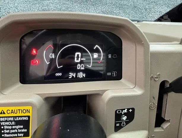 2018 John Deere Gator XUV 835R 4WD Utility Cart for Sale - Image 13