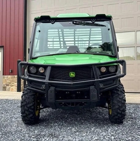 2018 John Deere Gator XUV 835R 4WD Utility Cart for Sale - Image 3