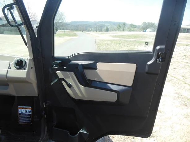 2019 John Deere Gator XUV 835R 4WD Utility Cart for Sale - Image 4
