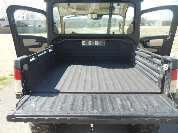 2019 John Deere Gator XUV 835R 4WD Utility Cart for Sale - Image 5