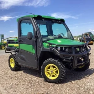 2023 John Deere Gator 4WD XUV 835R Utility Cart for Sale