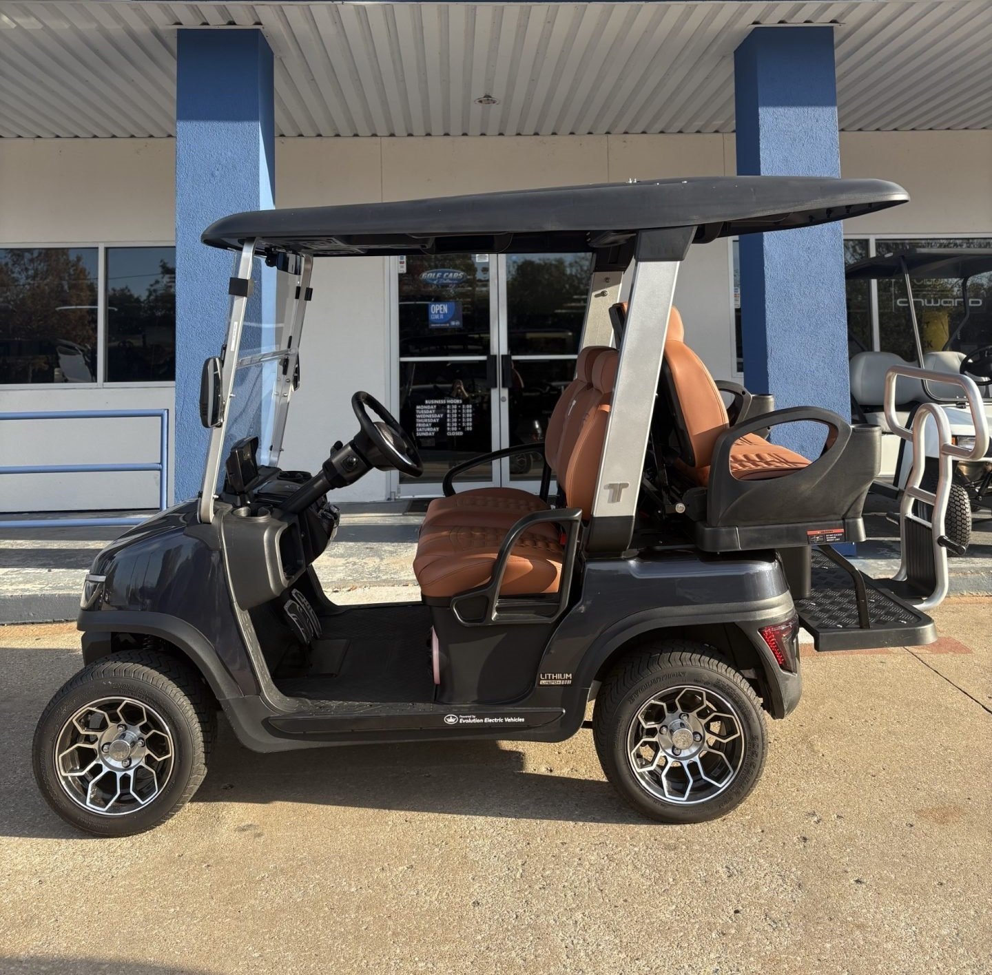 2025 tara roadster 22 2.jpg 2025 tara roadster 22 2.jpg