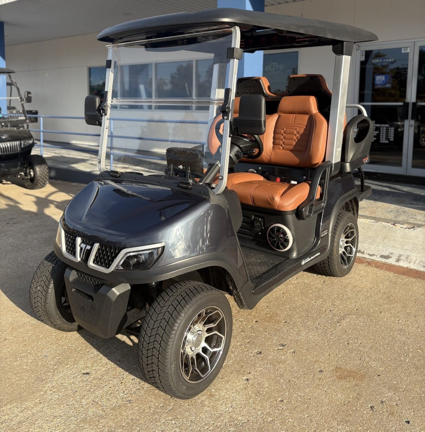2025 tara roadster 22.jpg 2025 tara roadster 22.jpg